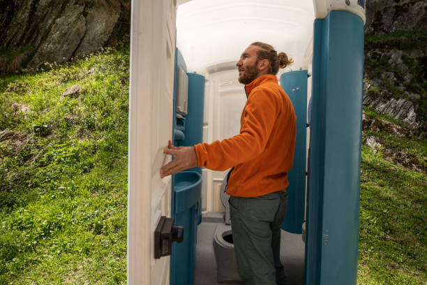 Best Construction site porta potty rental  in Berne, IN